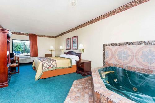 Motel Super 8 Piedmont
