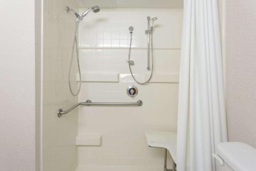 Hotel Ramada Triangle / Quantico