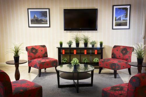 Hotel Ramada Triangle / Quantico