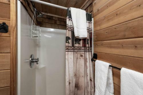 Apartamento Cozy Bear 4, Studio, Fireplace, Downtown, Sleeps 4