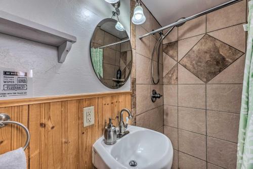 Cabin With Mountain Views About 2 Mi To Ruidoso Midtown!