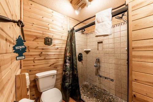 Whispering Pines Lodge