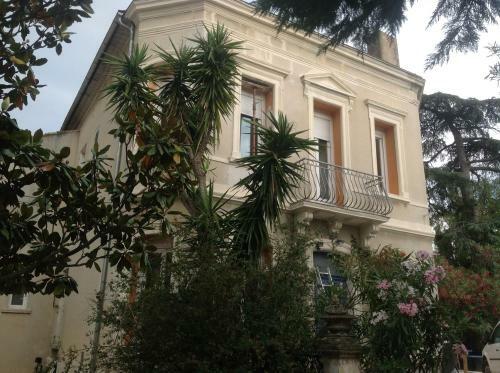Hostal A L'ombre Du Cedre