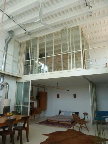 Grand Loft Em33