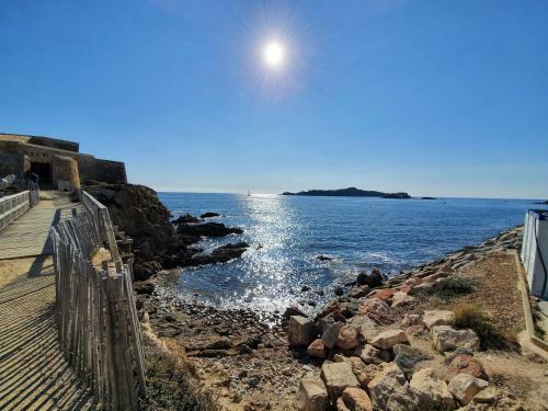 Apartamento Hy�res Port Face � La Mer Parking Priv�
