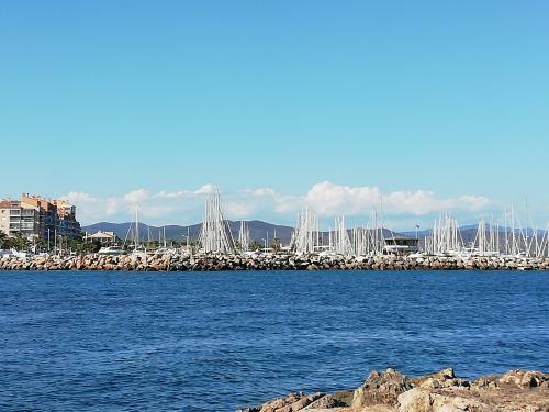 Apartamento Hy�res Port Face � La Mer Parking Priv�