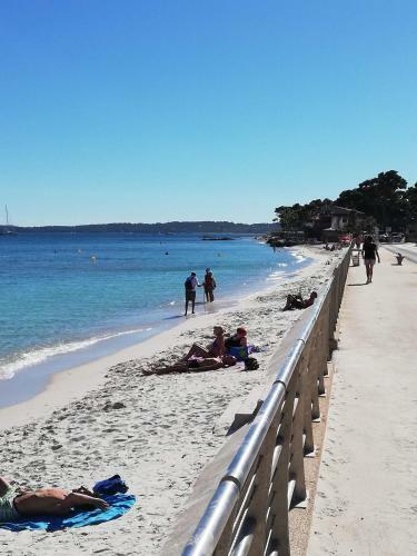 Apartamento Hy�res Port Face � La Mer Parking Priv�