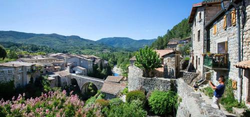 Maison de 2 Chambres Avec Terrasse Amenagee Et Wifi A Jaujac