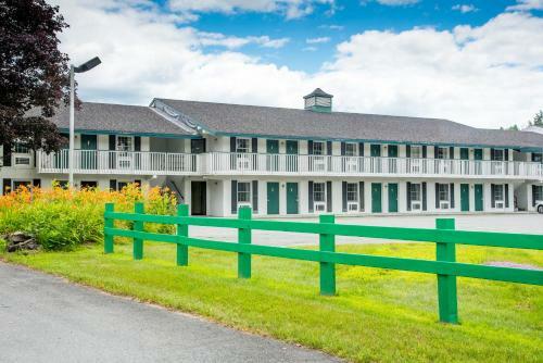 Posada Colonnade Inn