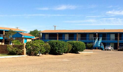 Motel Crystal Palace Inn Brownfield