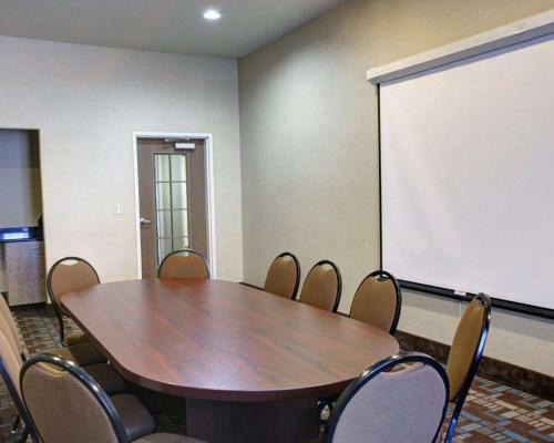 Hotel Comfort Inn & Suites Selma
