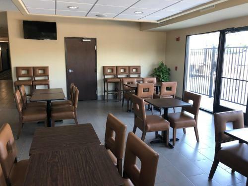 Hotel Karnes City Lodge