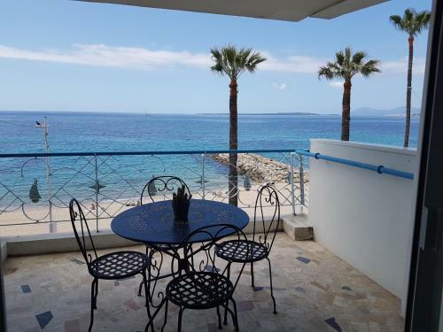 Apartamento 2 Pi�ces Terrasse En Front De Mer
