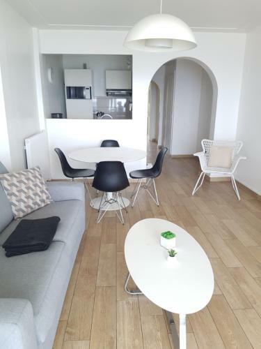 Apartamento 2 Pi�ces Terrasse En Front De Mer