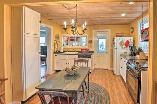 Lakefront Canandaigua Home With Grill, Fire Pit