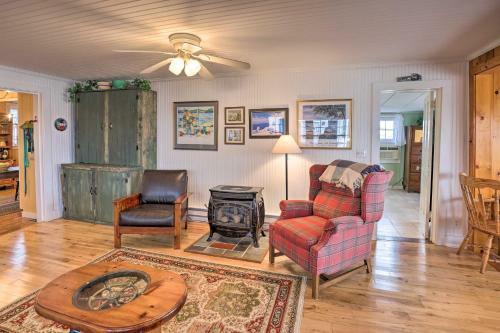 Lakefront Canandaigua Home With Grill, Fire Pit