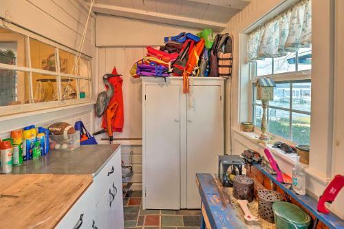 Lakefront Canandaigua Home With Grill, Fire Pit