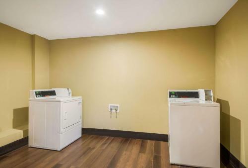 Suburban Extended Stay Hotel Buffalo