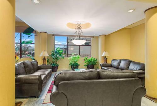 Suburban Extended Stay Hotel Buffalo
