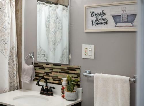 Modern & Updated Apartment In Heart Of Buffalo