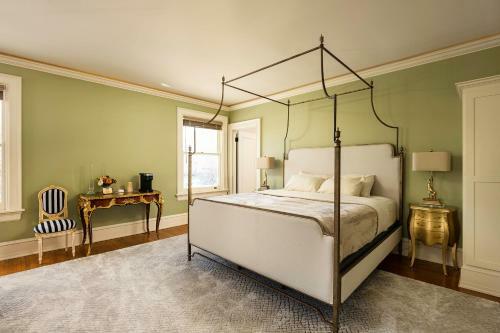 Hotel The Edward Buffalo
