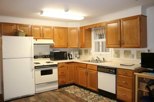 A Summer Place Unit A Home