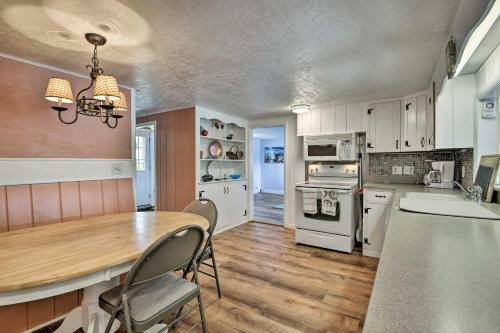 Family Cottage On Chaumont Bay, Walk Downtown