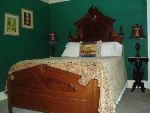 Bed & Breakfast Rosewood Inn