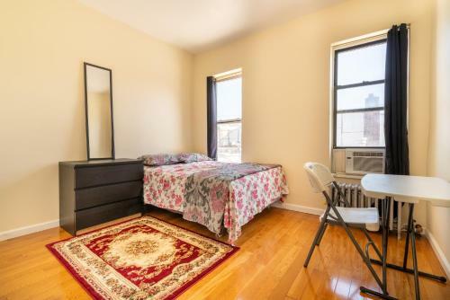 Hostal Empire Blvd Guest House