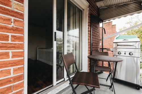 Large Apartment In Brooklyn+ Balcony (water View)