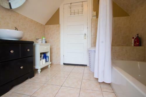 A And Fayebed And Breakfast, Inc,