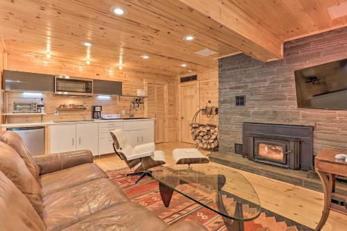 Cozy Couples Cabin Hike, Dine, Fish, And More!