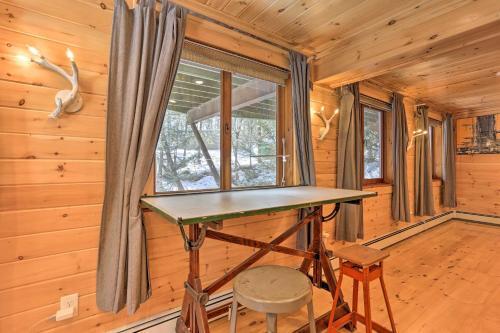 Cozy Couples Cabin Hike, Dine, Fish, And More!