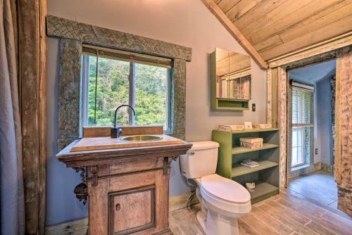 Spacious Durham Home With Separate Living Areas