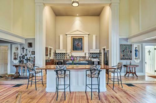 Unique Pet Friendly Home - 3 Mi To Dundee Wineries