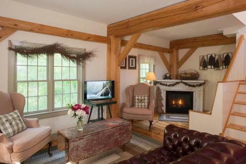 Bed & Breakfast Inn At Silver Maple Farm