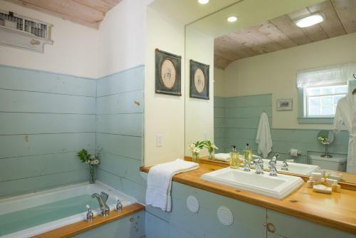 Bed & Breakfast Inn At Silver Maple Farm