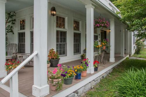 Bed & Breakfast Inn At Silver Maple Farm