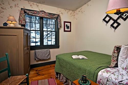 Bed & Breakfast Inn At Silver Maple Farm
