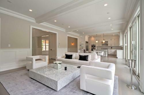 Luxury East Hampton Home With Private Saltwater Pool!