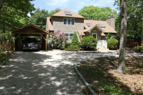 Villa Baloch- W/ Sparkling Heated Pool