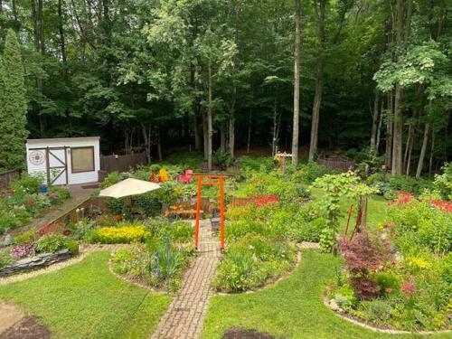 Quiet Surprise In The Suburbs-gardens & Sunroom
