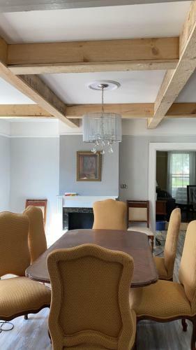 The Kelly House - 4 Br Historic Lodge - Downtown