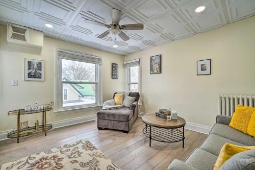 Apartamento Victorian Apt With Balcony Near Lake George!