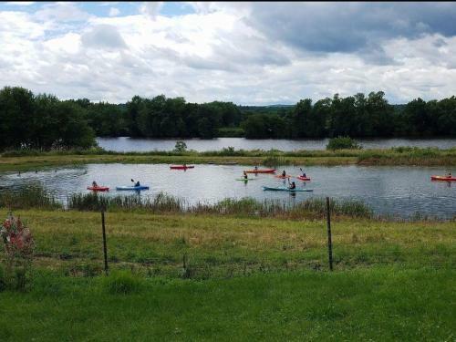 Tentrr - Belle Vue Pond And River Haven