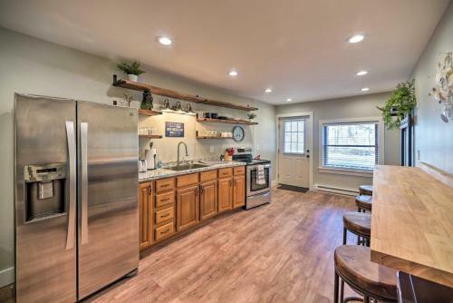 Apartamento Modern Apt Near Lake George - Walk To Beach!