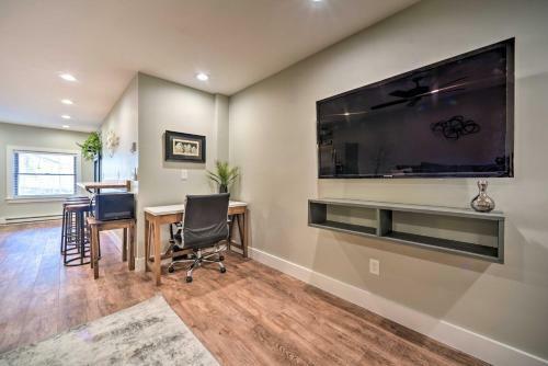 Apartamento Modern Apt Near Lake George - Walk To Beach!