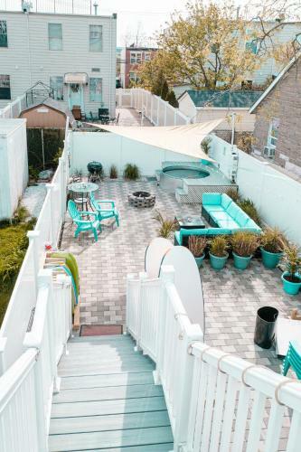 Beach Bum's Paradise With Tiki Bar And Plunge Pool!