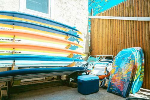 Vintage Beach House, Perfectly Located