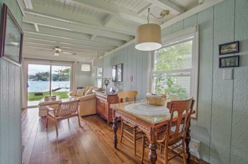 Beautiful Bonita Home